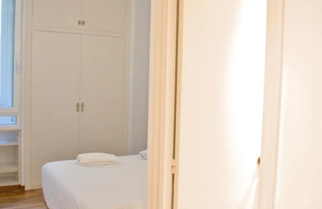 Sweet Bcn Three Bedroom Apartment-1